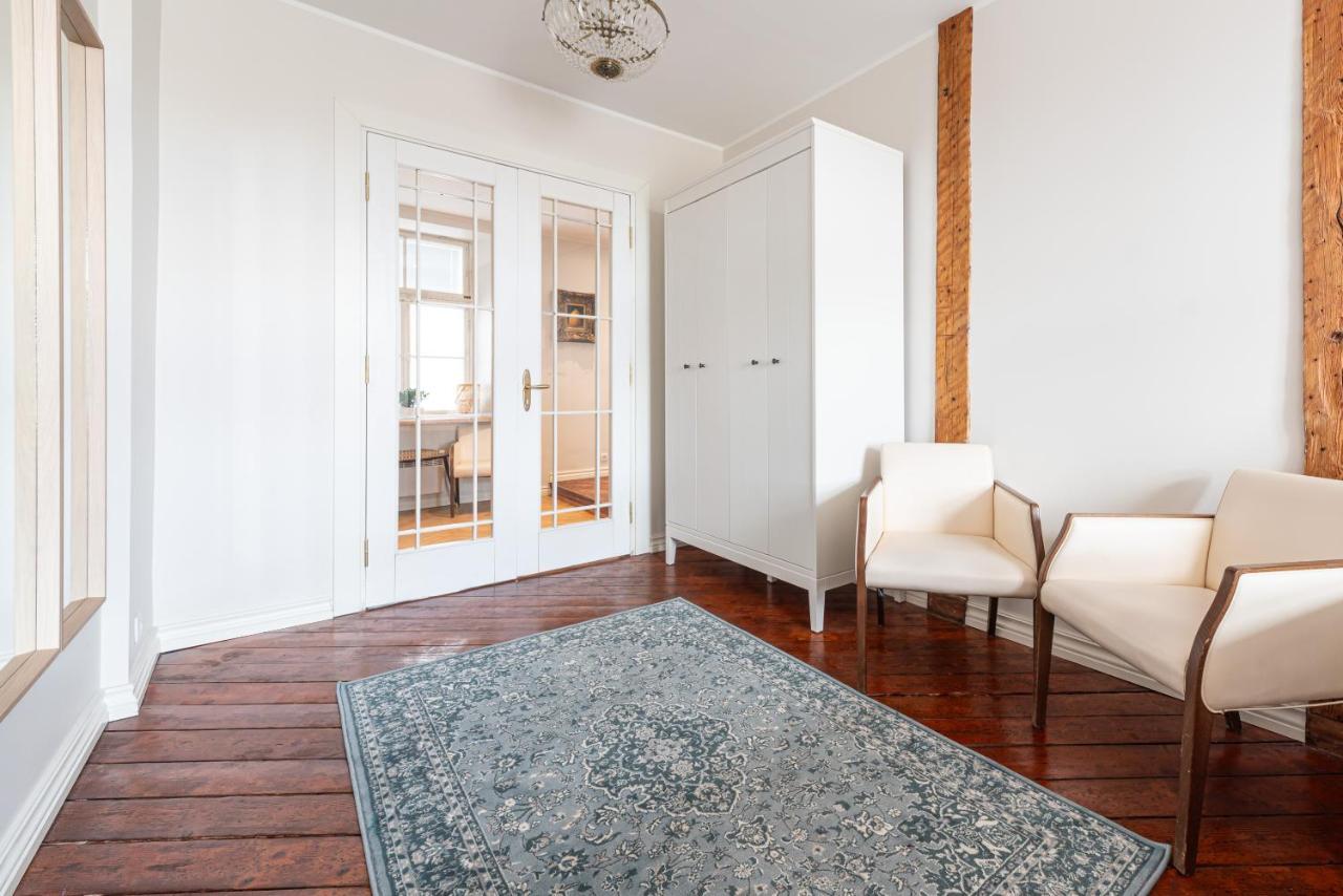Old Town - Boutique Hall Square Apartment Tallinn