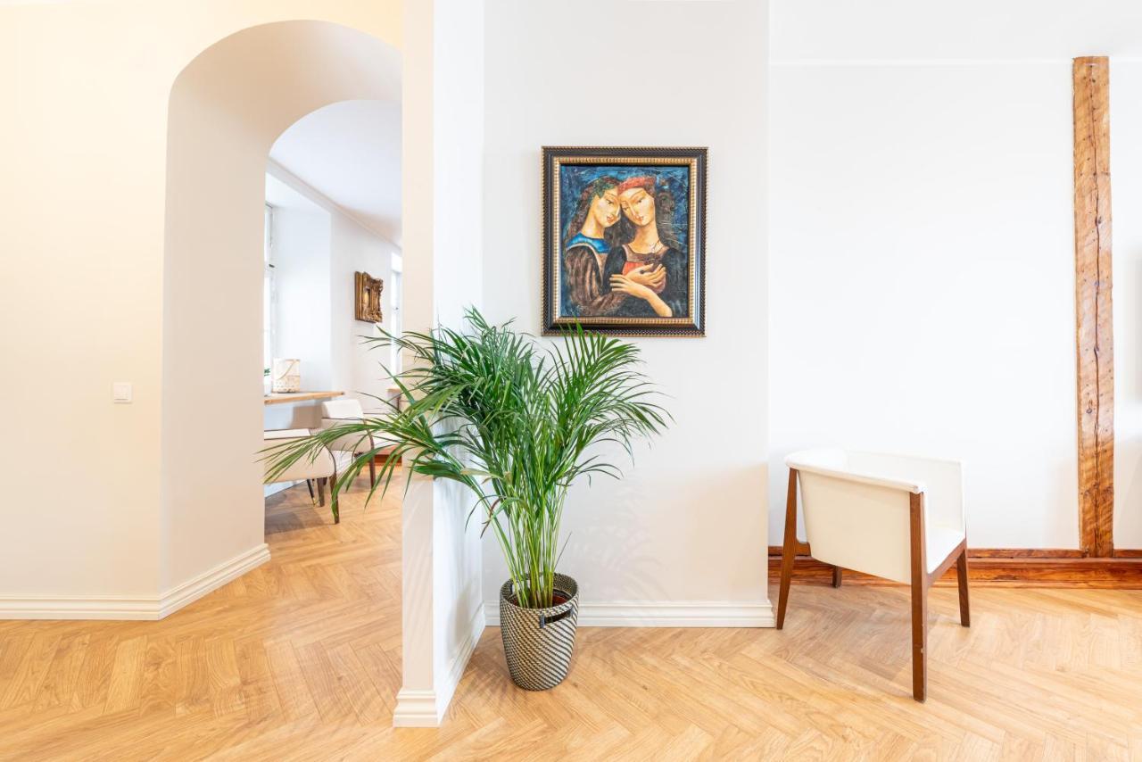 Old Town - Boutique Hall Square Apartment Tallinn